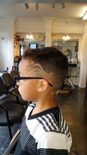 Barber Shop «Fade Away Barber & Beauty», reviews and photos, 8104 S Tacoma Way, Tacoma, WA 98499, USA