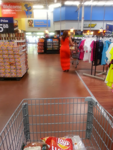 Department Store «Walmart Supercenter», reviews and photos, 610 Wesley Dr, Wood River, IL 62095, USA