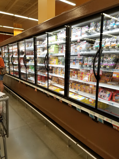 Grocery Store «Fort Campbell Commissary», reviews and photos, 2606 Indiana Ave, Fort Campbell, TN 42223, USA