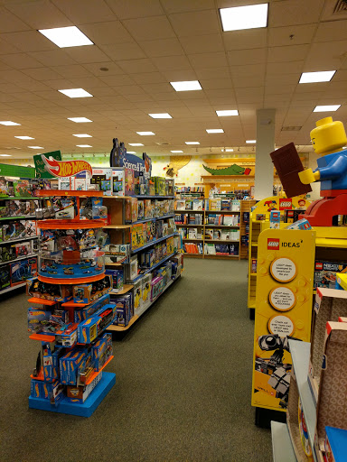 Book Store «Barnes & Noble», reviews and photos, 112 Eisenhower Pkwy, Livingston, NJ 07039, USA