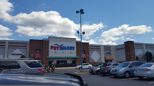 Pet Supply Store «PetSmart», reviews and photos, 3351 Jefferson Davis Hwy, Alexandria, VA 22305, USA