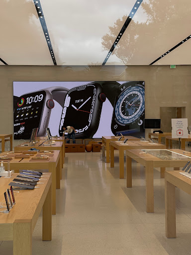 Computer Store «Apple Irvine Spectrum Center», reviews and photos, 763 Spectrum Center Dr, Irvine, CA 92618, USA