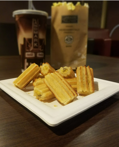 Movie Theater «Landmark Theatres Bethesda Row Cinema», reviews and photos, 7235 Woodmont Ave, Bethesda, MD 20814, USA