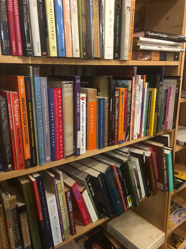 Used Book Store «Winding Way Books At Gallery», reviews and photos, 106 W Chestnut St, Lancaster, PA 17603, USA