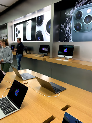Computer Store «Apple Fashion Place», reviews and photos, 6191 State St, Murray, UT 84107, USA