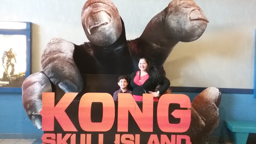 Movie Theater «AMC Showplace Village Crossing 18», reviews and photos, 7000 Carpenter Rd, Skokie, IL 60077, USA