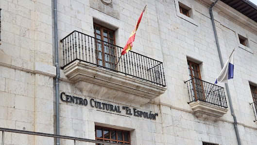 Centro Cultural El Espolón C. Antonio López, 3, 39520 Comillas, Cantabria, España