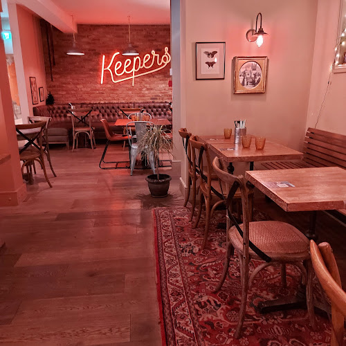 KEEPERS KITCHEN & BAR - Pizza