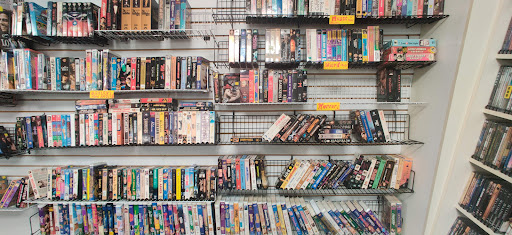 Music Store «Monster Music & Movies», reviews and photos, 946 Orleans Rd # 4, Charleston, SC 29407, USA