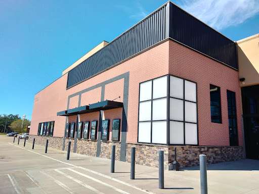 Movie Theater «Celebrity Theatres - Baton Rouge 8», reviews and photos, 15365 George Oneal Rd, Baton Rouge, LA 70817, USA