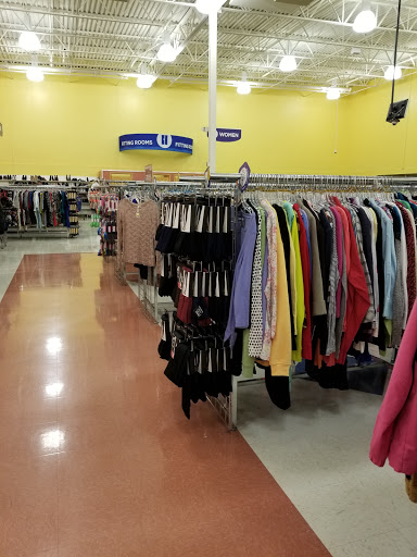 Thrift Store «Goodwill - Rogers», reviews and photos, 20870 Rogers Dr, Rogers, MN 55374, USA