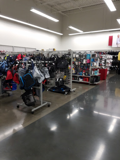 Clothing Store «Burlington Coat Factory», reviews and photos, 1965 N Pebble Creek Pkwy, Goodyear, AZ 85395, USA