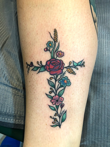 Explore tattoo ideas for single moms, creative tattoo ideas in Cape Coral, available at UNRIVALED INK