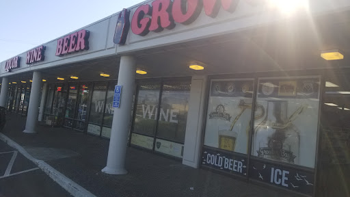 Liquor Store «Newport Liquor Store», reviews and photos, 2019 N Coast Hwy, Newport, OR 97365, USA