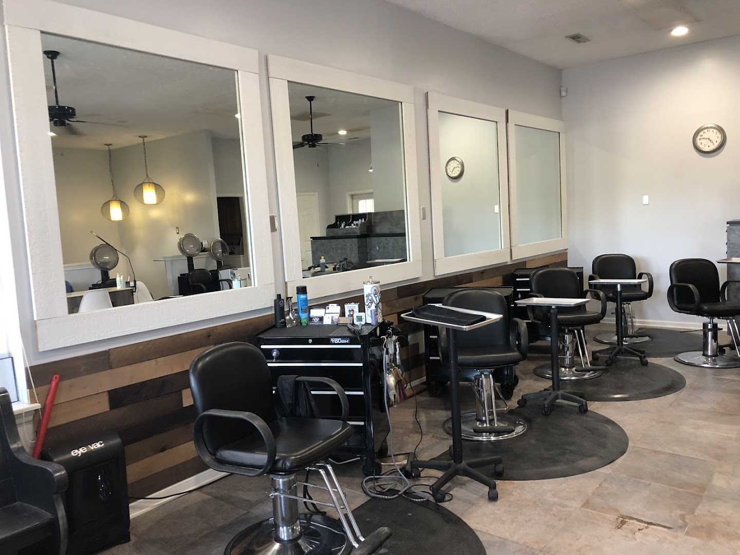 Rustic Roots Salon & Barbery