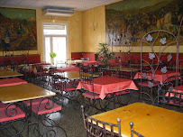 Atmosphère du Restaurant Auberge d'Austerlitz à Saint-Victoret - n°1