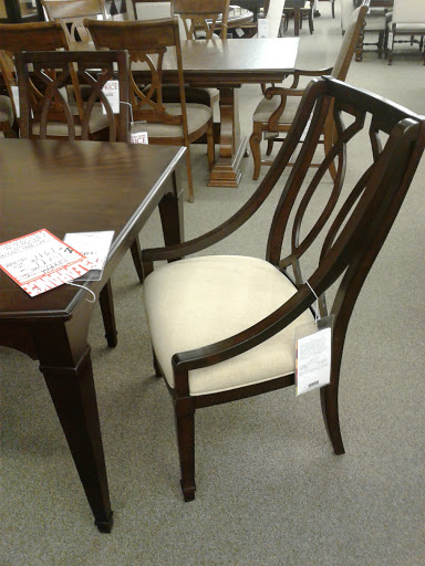 Star Furniture Clearance Outlet