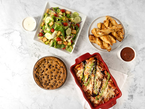 Pizza Restaurant «Round Table Pizza», reviews and photos, 504 Center Ave, Martinez, CA 94553, USA