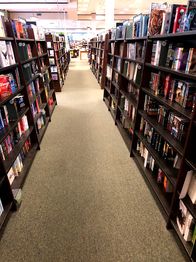 Book Store «Barnes & Noble Booksellers East Brunswick», reviews and photos, 753 New Brunswick Ave, East Brunswick, NJ 08816, USA