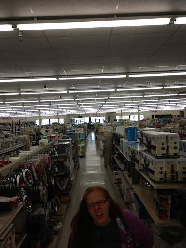 Discount Store «Roses», reviews and photos, 1410 Sparta St #4, McMinnville, TN 37110, USA