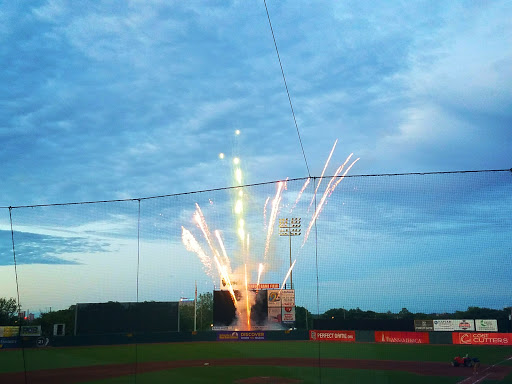 Stadium «Veterans Memorial Stadium», reviews and photos, 950 Rockford Rd SW, Cedar Rapids, IA 52404, USA