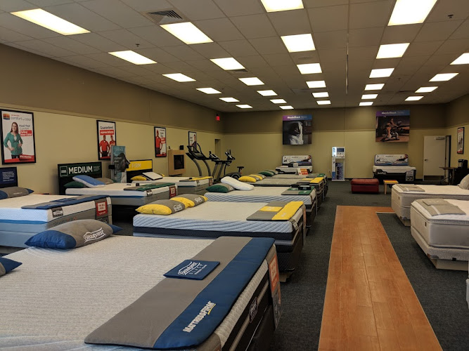 Mattress Firm Clearance Center 119th & Metcalf Avenue