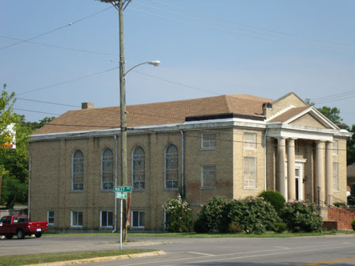 Roofing Contractor «AIC Roofing & Construction Inc», reviews and photos, 412 Spring St, Lexington, KY 40508, USA