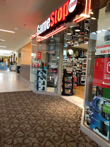 GameStop, 8700 NE Vancouver Mall Dr #222, Vancouver, WA 98662, USA, 