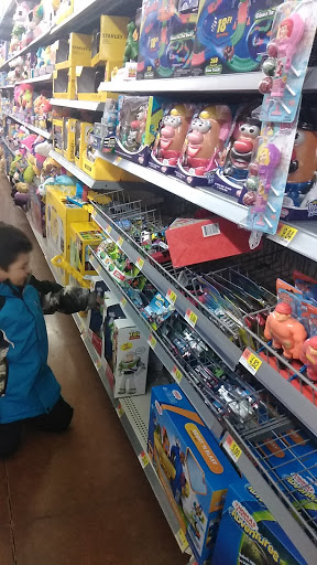 Department Store «Walmart Supercenter», reviews and photos, 3900 Fountain Square Pl, Waukegan, IL 60085, USA