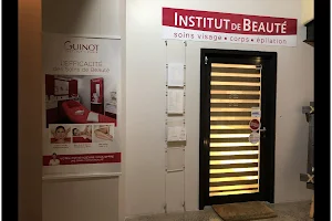 Institut A Fleur de Peau image