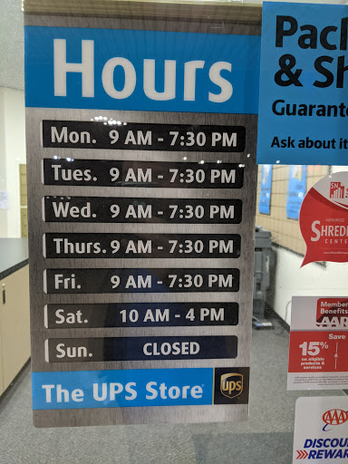 Shipping and Mailing Service «The UPS Store», reviews and photos, 55 E Long Lake Rd, Troy, MI 48085, USA