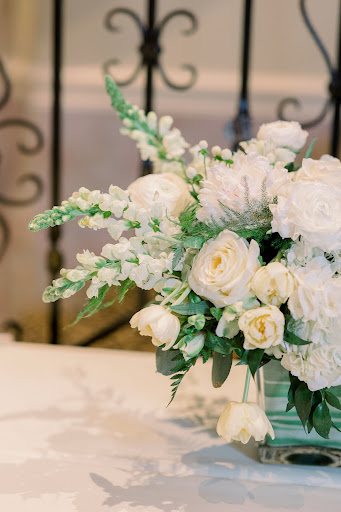 Florist «Lake Zurich Florist», reviews and photos, 34 E Main St, Lake Zurich, IL 60047, USA