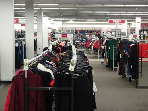 Clothing Store «Burlington Coat Factory», reviews and photos, 1955 E Joppa Rd, Parkville, MD 21234, USA
