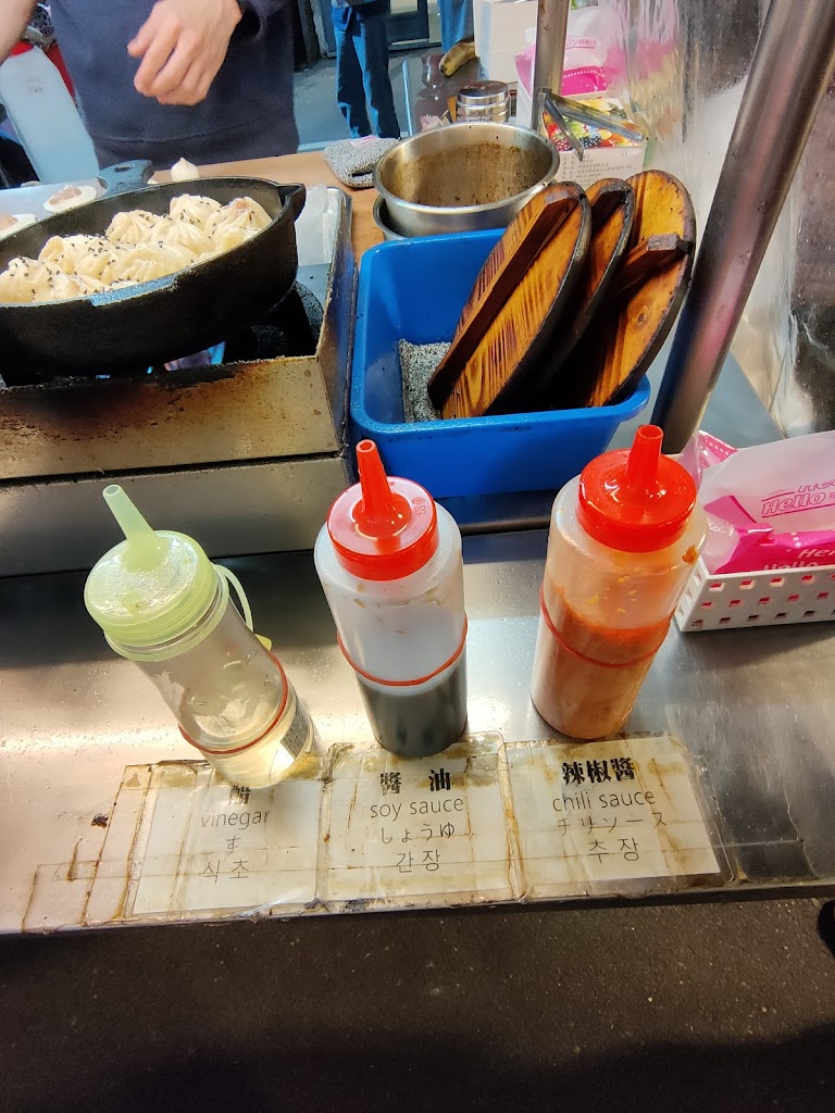 《身煎百戰-上海鐵鍋生煎包》 的照片