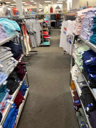 Shopping Mall «San Antonio Center», reviews and photos, 2550 W El Camino Real, Mountain View, CA 94040, USA