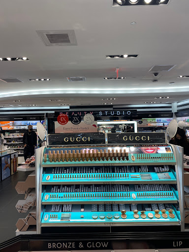 Cosmetics Store «SEPHORA», reviews and photos, 55 Parsonage Rd, Edison, NJ 08837, USA