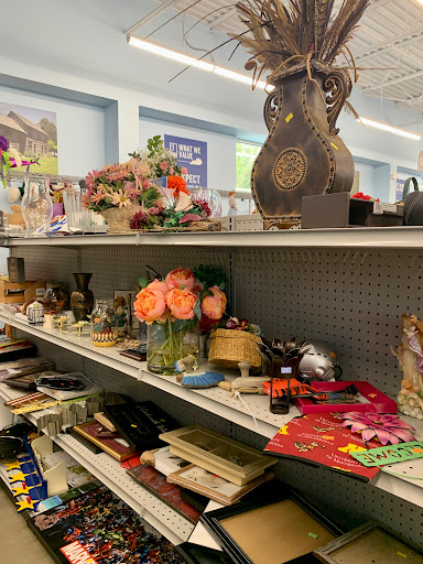 Non-Profit Organization «Goodwill», reviews and photos