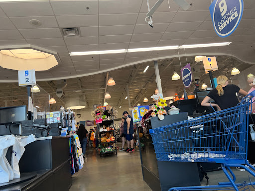 Thrift Store «Grand & Mountain View Goodwill Retail Store & Donation Center», reviews and photos