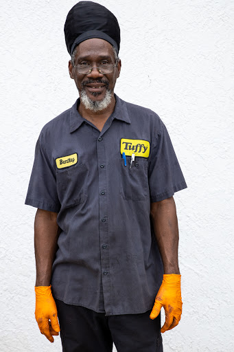 Auto Repair Shop «Tuffy Tire & Auto Service Center», reviews and photos, 5645 Metrowest Blvd, Orlando, FL 32811, USA