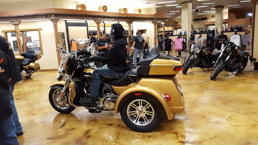 Harley-Davidson Dealer «Desert Wind Harley-Davidson», reviews and photos, 922 S Country Club Dr, Mesa, AZ 85210, USA