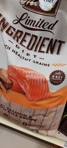 Shopping Mall «Park Place Shopping Center», reviews and photos, 17555 Southcenter Pkwy, Tukwila, WA 98188, USA