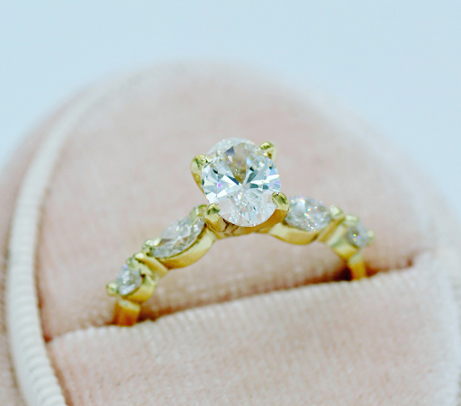 Pawn Shop «Virginia Beach Pawn and Jewelry», reviews and photos, 829 Lynnhaven Pkwy #111, Virginia Beach, VA 23452, USA