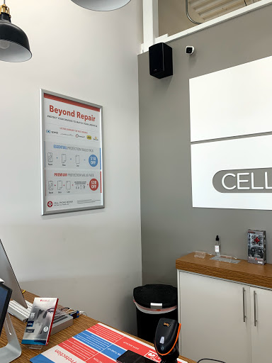 Cell Phone Store «iExpert Studio», reviews and photos, 5000 Shelbyville Rd, Louisville, KY 40207, USA