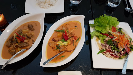 De GRAND Thai Restaurant and Bar