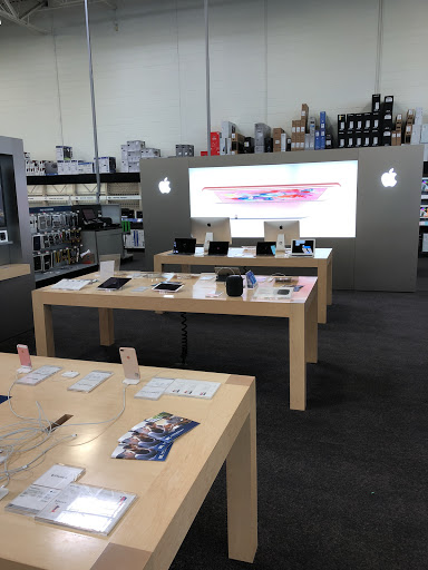 Electronics Store «Best Buy», reviews and photos, 4650 1st Ave NE, Cedar Rapids, IA 52402, USA