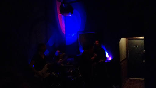 Bar «Crown Liquors», reviews and photos, 2821 N Milwaukee Ave, Chicago, IL 60618, USA