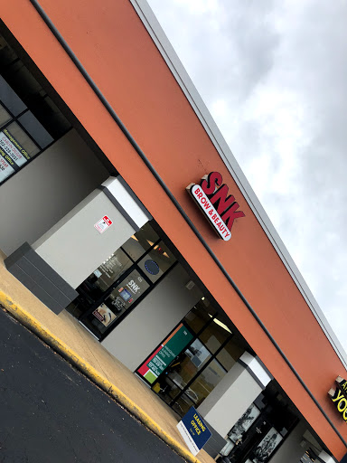 Shopping Mall «Lynnhaven North Shopping Center», reviews and photos, 2720 N Mall Dr, Virginia Beach, VA 23452, USA