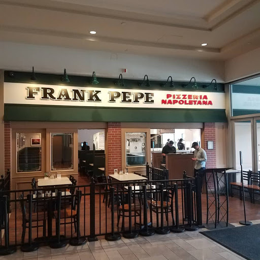 Shopping Mall «The Shops at Chestnut Hill», reviews and photos, 199 Boylston St, Chestnut Hill, MA 02467, USA