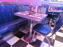 Atmosphère du Restaurant américain Memphis - Restaurant Diner à Épinal - n°15