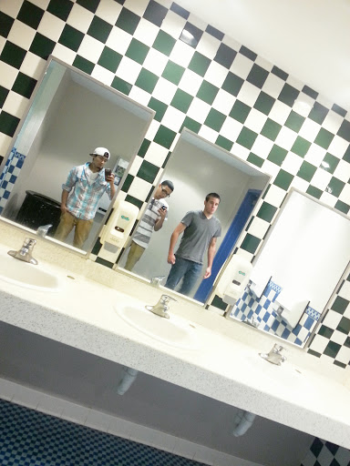 Movie Theater «Regal Cinemas Hamilton Commons 14», reviews and photos, 4215 E Black Horse Pike, Mays Landing, NJ 08330, USA